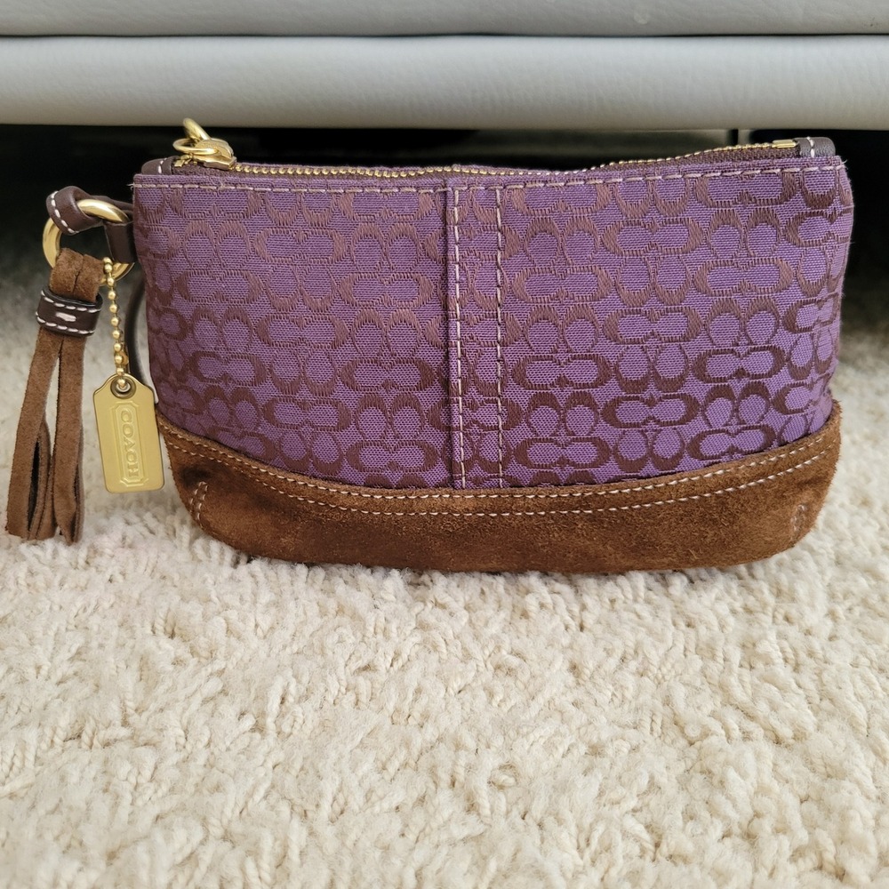 Coach Signature C Jacquard Purple Wristlet Suede Trim Tassel Pouch Gold Hardware - Picture 2 of 9